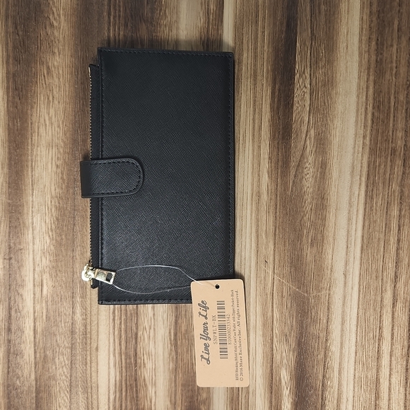 Maze Exclusive Black and Gold Bifold RFID Wallet - Picture 1 of 13